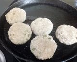 A picture of step 6 of Murmura potato tikki.