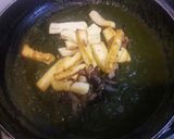 A picture of step 8 of Makki ki Roti with Palak Paneer.