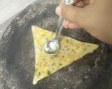 A picture of step 9 of Paneer paratha.