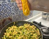 Foto del paso 7 de la receta: Garbanzos con Calabacín