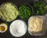 कोबीचे भानुले (Kobiche Bhanule Recipe In Marathi) रेसिपी स्टेप 1 फोटो 