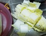 A picture of step 2 of Pan Fry Garlic Baby Chinese Cabbage 蒜蓉炒娃娃菜.