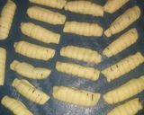 Foto langkah ke 7 dari resep Roti Goreng isi pisang coklat.