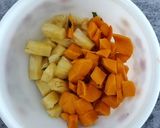 A picture of step 2 of Mango Pineapple Salsa.