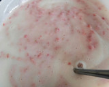 Foto del paso 5 de la receta: Postre cremoso de fresa y chocolate