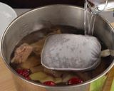 【魚腥山藥排骨湯】感冒都靠他解決！百草之王燉湯、泡茶都方便的食譜步驟2照片