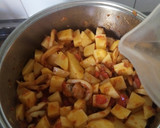 Foto del paso 6 de la receta: Patatas guisadas con calamar congelado