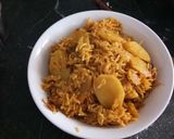A picture of step 4 of Bataka Kaatri Handi Pulav.