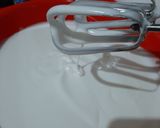 Foto langkah ke 3 dari resep Simple Chocolate Cake (Kukus).