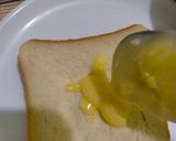 Foto langkah ke 3 dari resep Basque Burnt Cheese Toast.
