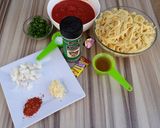 A picture of step 1 of Tagliatelle Arrabbiata.
