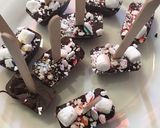 A picture of step 5 of Hot chocoholic on a stick.