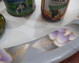A picture of step 1 of Frozen yogurt bars.
