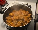 A picture of step 2 of Carnitas Coloradas al SAZÒN.