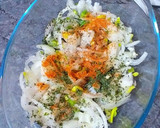 Foto del paso 2 de la receta: Dorada al horno con cebollas, pasas y siete especias libanesas