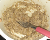Foto del paso 2 de la receta: Galletitas de banana y coco sin harina