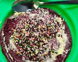Foto langkah ke 4 dari resep Martabak Lipat Red Velvet Topping Coklat Tabur.