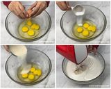 Foto langkah ke 2 dari resep Resep Rainbow Cake Kukus 4 Telur.