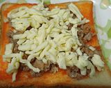 Hình bước làm 2 của món Bánh sandwich nướng bò phô mai