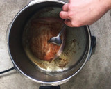 Foto del paso 2 de la receta: Redondo de ternera con naranja y Jerez en olla rápida