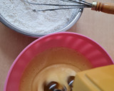 Foto del paso 1 de la receta: Muffins de vainilla fáciles, económicos y sin balanza 🧁 Magdalenas básicas que no fallan 🧁