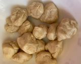 A picture of step 4 of Kachori.