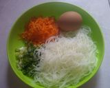Foto langkah ke 1 dari resep Martabak mini soun sayur/ Mini martabak vegetable soun.