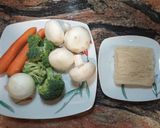 Foto del paso 1 de la receta: Noodles / Fideos de arroz con verduras
