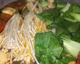 Foto langkah ke 5 dari resep Suki Kuah Tom Yum.
