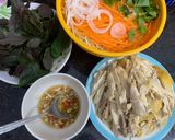 Hình bước làm 3 của món Cháo gà đậu xanh - gỏi bắp cải 🐓