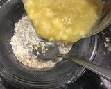 A picture of step 3 of Tawa oats pancake.
