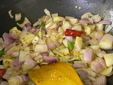 खट्टे मीठे करेले