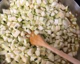 Une image de l'étape 2 de Risotto à la courgette.