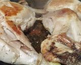 Foto del paso 1 de la receta: Pollo con tomate y naranja