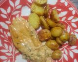 Foto del paso 3 de la receta: Pollo a la crema, con cebolla de verdeo y papines