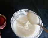 A picture of step 2 of Drips cupcakes.