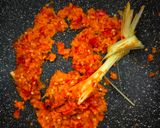Foto langkah ke 2 dari resep Ayam Rica Kemangi daun jeruk #11.