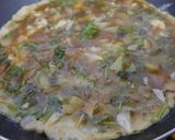 A picture of step 5 of Chinese Omelet.