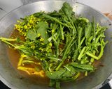 รูปขั้นตอนการทำที่ 5 ของ แกงผักกาด ใส่ไก่ #ครัวรัชฎา 👩🏻‍🍳