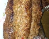 A picture of step 5 of Kachy qeemay k seekh kabab😋.