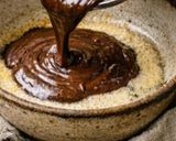 Foto del passaggio 3 della ricetta Tortino morbido al cioccolato dell’uovo di Pasqua