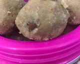 A picture of step 6 of Gond ke ladoo.