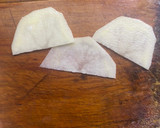 Foto del paso 2 de la receta: Tortilla de papa y cebolla 🧅 🥔