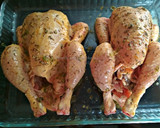 Foto del paso 1 de la receta: Picantones al horno con romero y lima