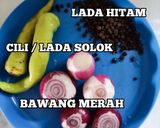 Gambar langkah 1 resipi Umbut Kelapa Masak Lemak Putih.