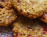 Foto del paso 5 de la receta: Cookies de avena, banana y frutillas