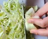 Hình bước làm 2 của món Bắp cải xào cà rốt, cà chua, đậu hũ