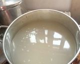 A picture of step 2 of Garau- Garau Burger.