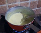 A picture of step 2 of Kesar sitaphal basundi.