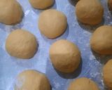Foto langkah ke 6 dari resep Donat Labu Kuning.